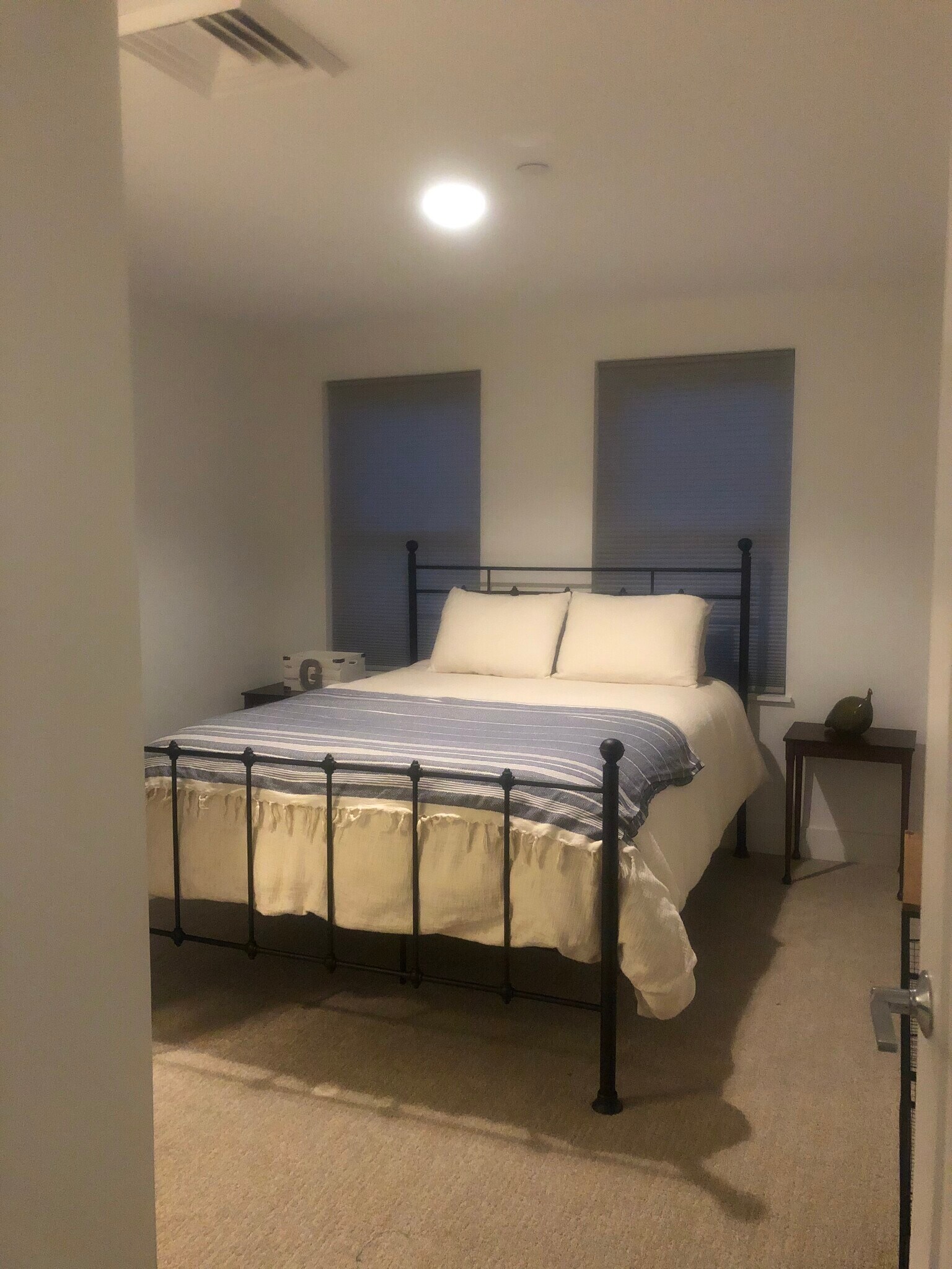 Building Photo - 25 High St