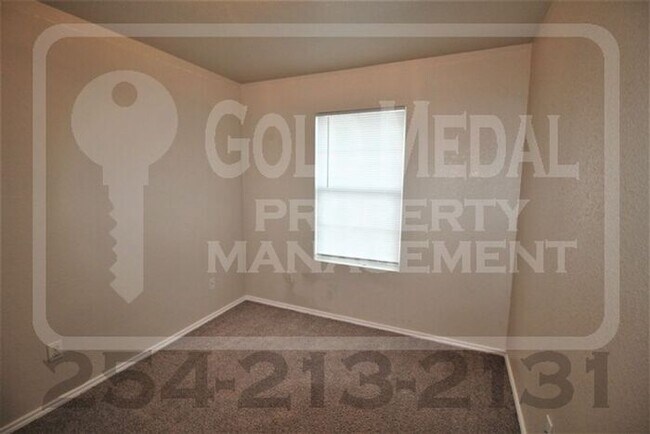 Building Photo - 4205 Alan Kent Dr