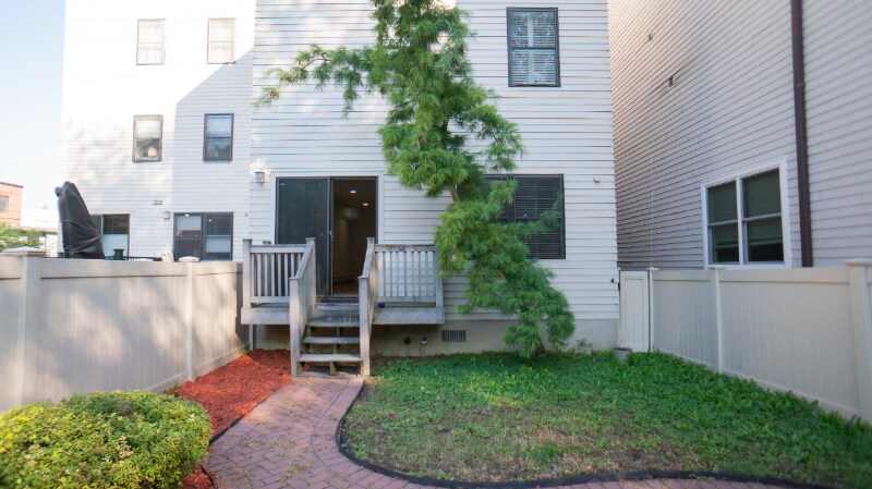 Building Photo - 31 Hackensack Plank Rd