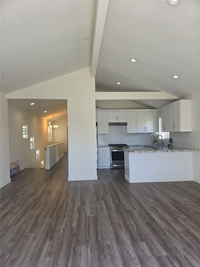 Building Photo - 1812 W Balboa Blvd
