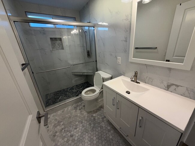 Building Photo - Updated and Modern 3BD/2BA Single Family Home Near Andrew Christensen Middle School in Livermore!