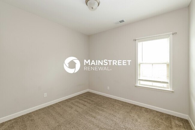Building Photo - 4 Bedroom Pet-Friendly Home in Somerville, TN with Main Street Renewal