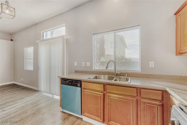 Building Photo - 3011 Beaufort Ct