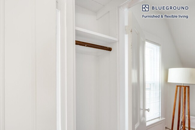 Building Photo - 32 Healey St