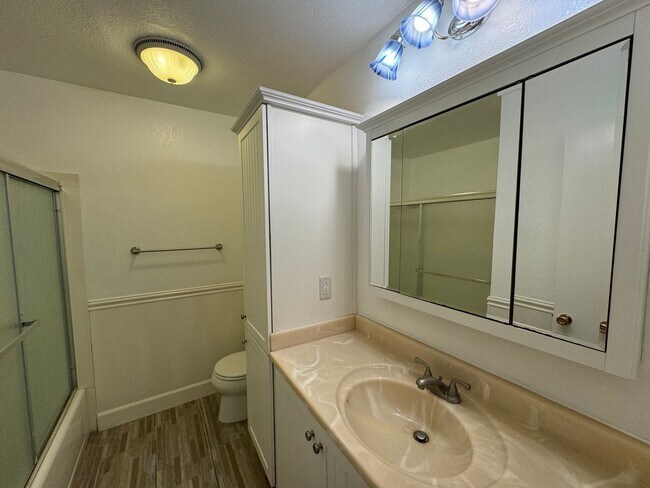 Building Photo - 3bd/2ba Condo - Pets welcome!  Coming Soon!