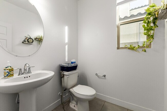 Building Photo - 6759 N 128th Dr