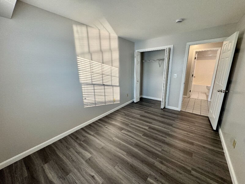 Building Photo - 20 Heaths Ct