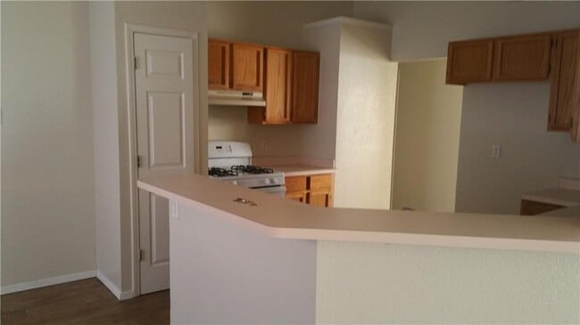 Building Photo - 4625 Loma De Cobre Dr