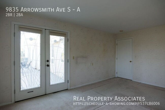 Building Photo - 9835 Arrowsmith Ave S