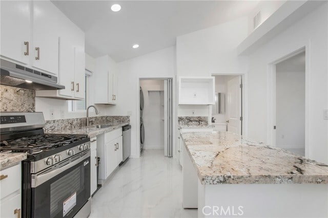 Building Photo - 13782 Ridgecrest Cir