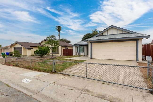 Building Photo - 3 Bedroom Home in Mira Mesa
