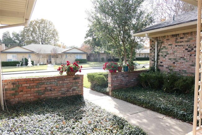 Building Photo - 6317 Rincon Way