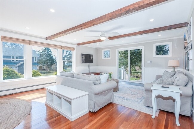 Building Photo - 26 Mattakiset Rd