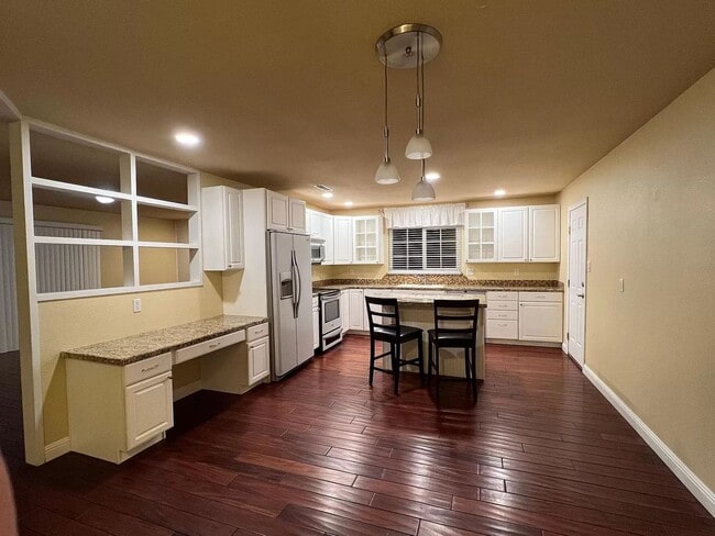 Building Photo - 10528 Coloma Rd