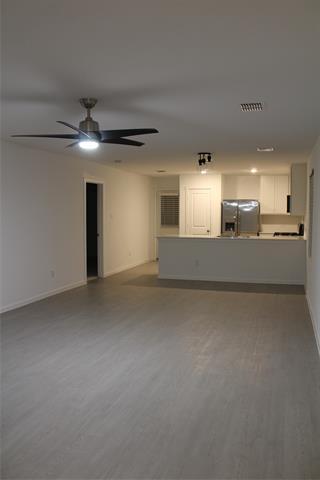 Building Photo - 2100 Neyland Dr