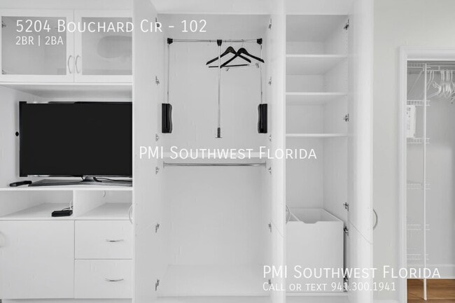 Building Photo - 5204 Bouchard Cir