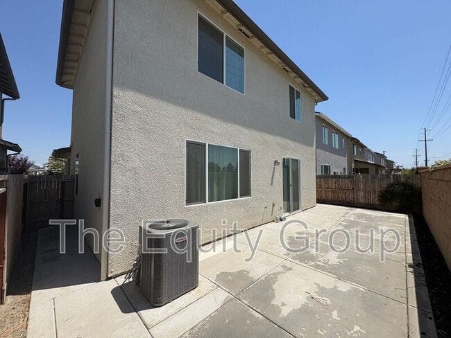 Building Photo - 1011 W Payson Ave