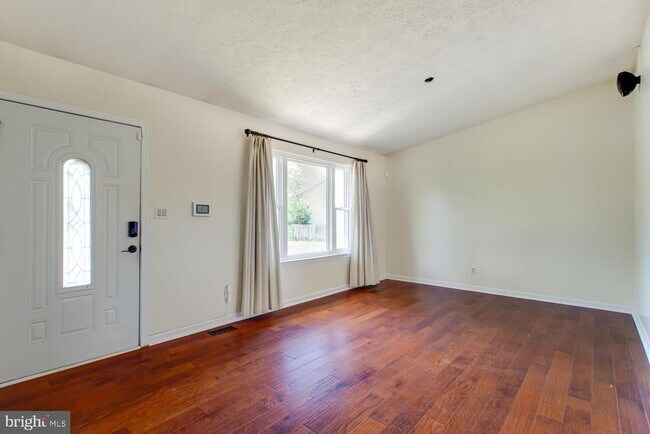 Building Photo - 45684 Schooner Ct