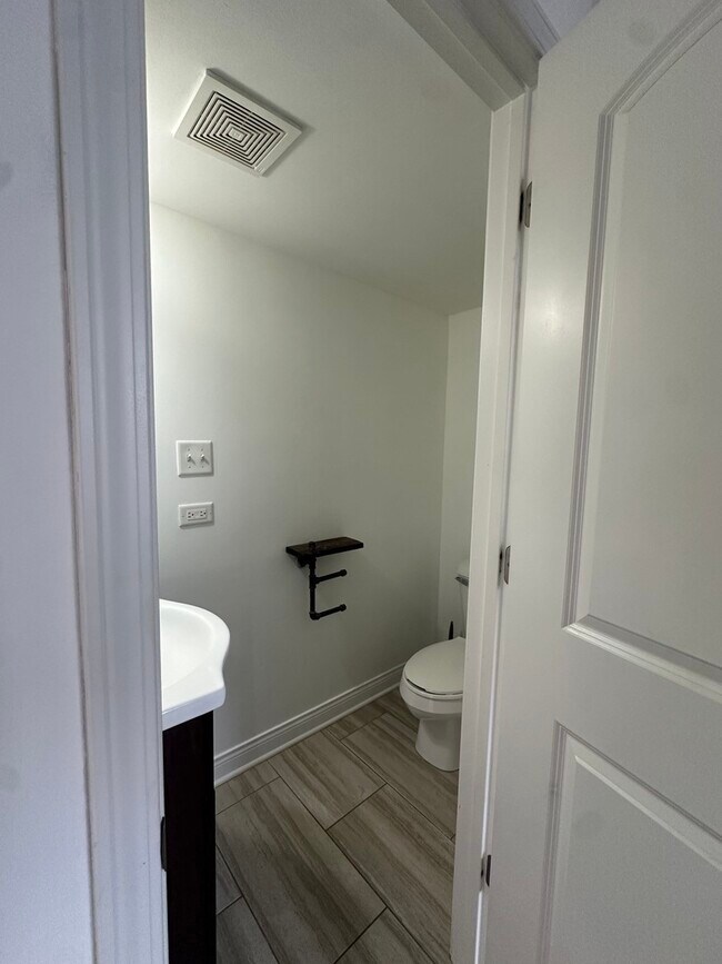 Building Photo - 17437 Teton Ct