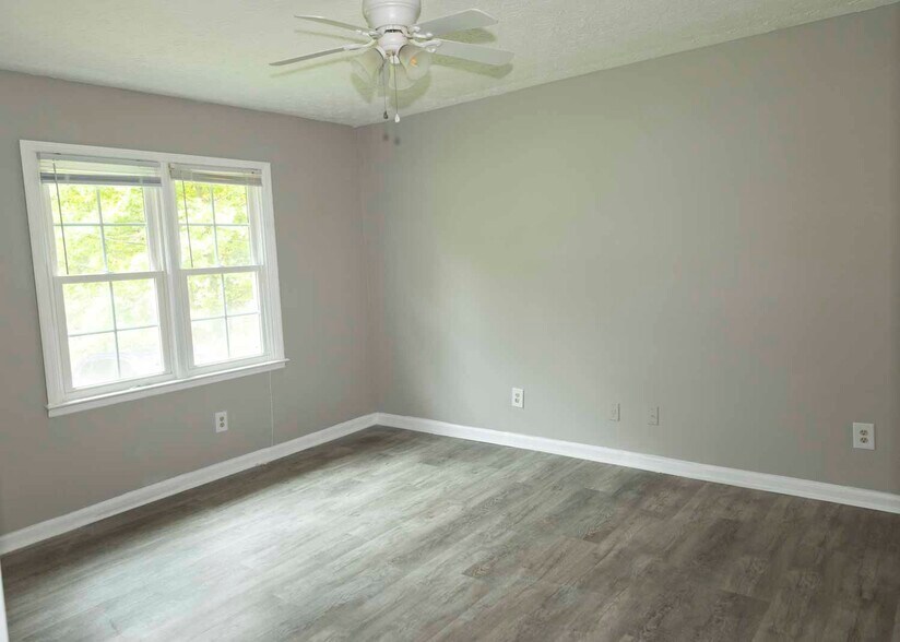 Bedroom 1 - 4801 Valley Dale Dr SW