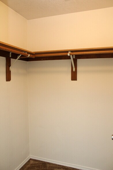 Building Photo - 3805-3805 SE Cesar Estrada Chavez Blvd