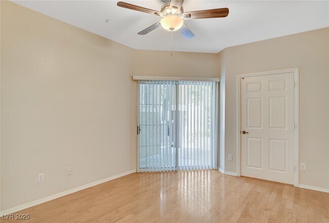 Building Photo - 5855 Valley Dr