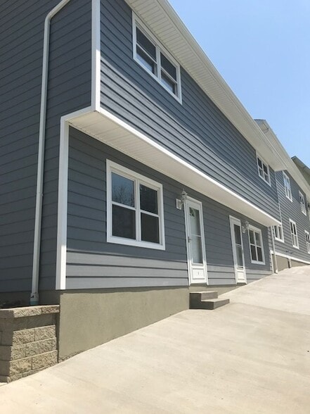 Primary Photo - 441 West Virginia Ave.