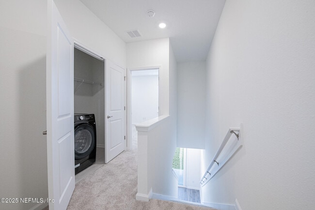 Building Photo - 259 Brandon Lks Dr