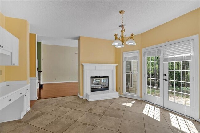 Building Photo - 3525 Sir Johns Ct NW