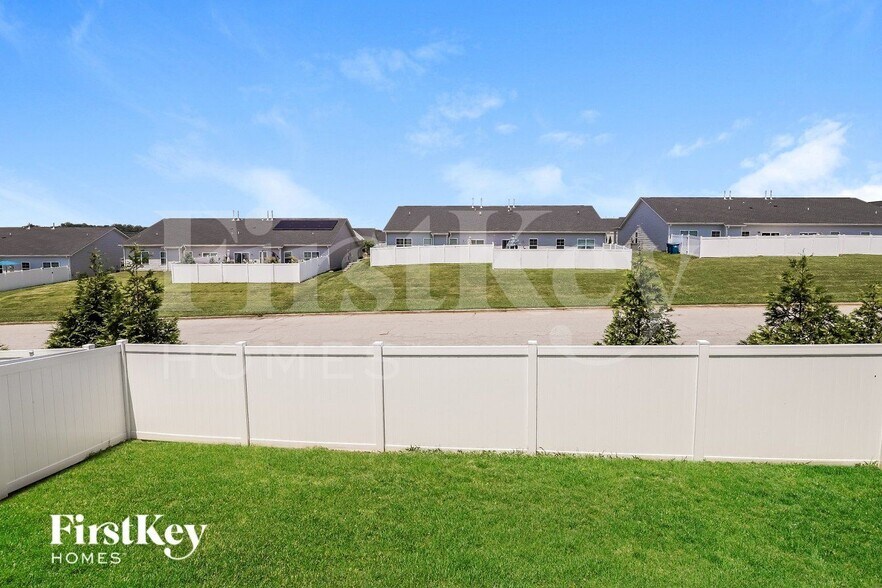 Building Photo - 6849 Keeneland Dr