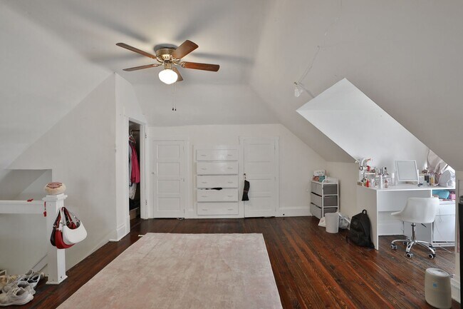 Building Photo - 108 Frambes Ave