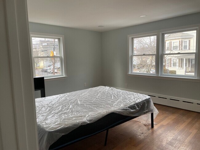 Building Photo - 36 Dartmouth St