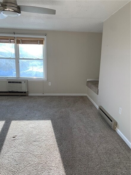 Building Photo - 200 Post Rd