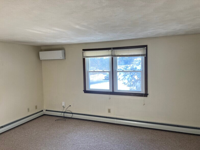 living room - 5 John Avenue