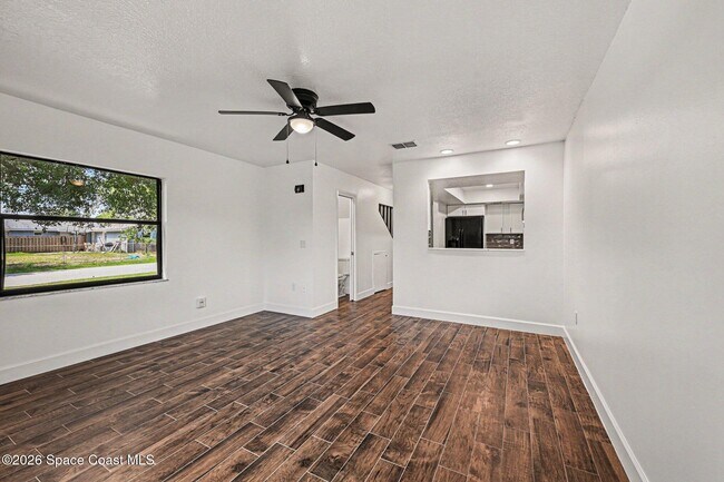Building Photo - 2173 Stewart Rd