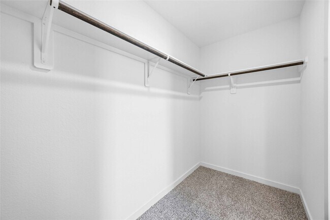 Building Photo - 28262 Meadowlark Sky Dr