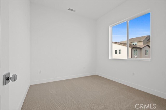 Building Photo - 409 Junco