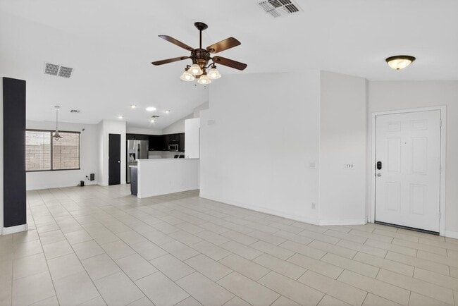 Building Photo - 6550 S 44th Ave