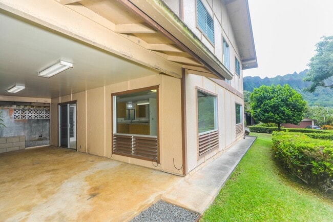 Building Photo - Kaneohe Woods – 3BR/2.5BA home with Mounta...