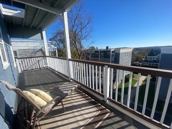 Building Photo - 69 Beaumont St