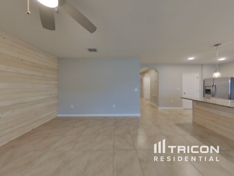 Building Photo - 340 Spruce Pine Dr