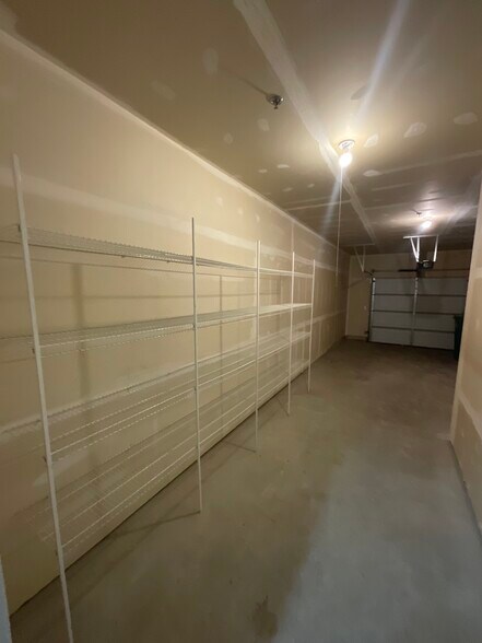 Building Photo - 29033 Whitby Dr