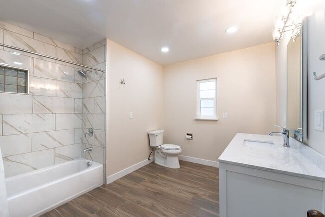 Building Photo - Thoughtfully Updated 2 bedroom Home in Pacific Grove