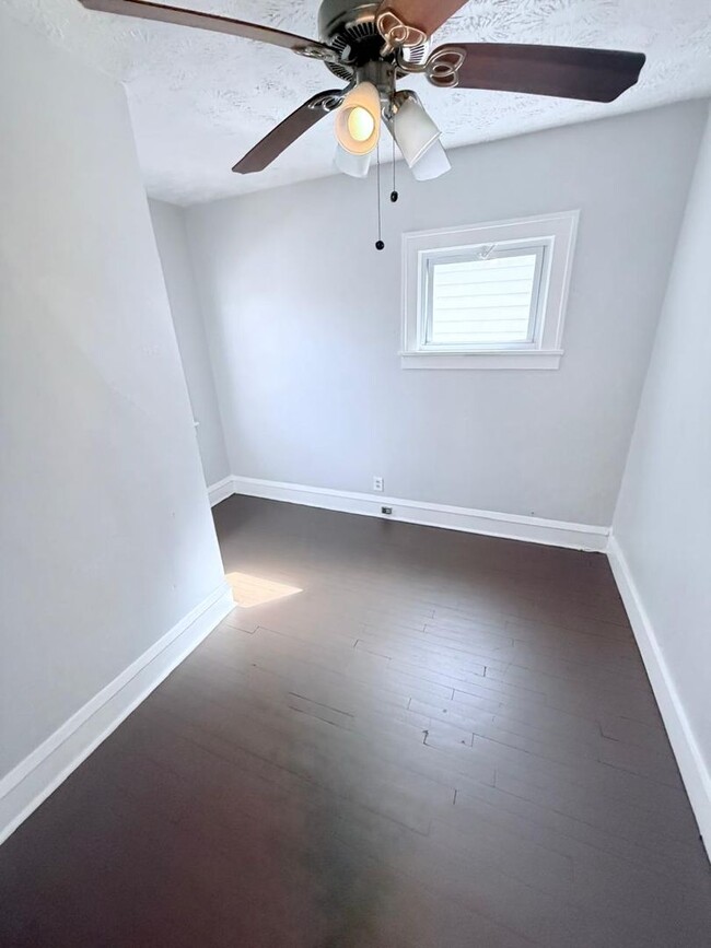 Building Photo - Spacious 4-Bedroom Single-Family Home with 2-Car Garage in Cleveland Heights