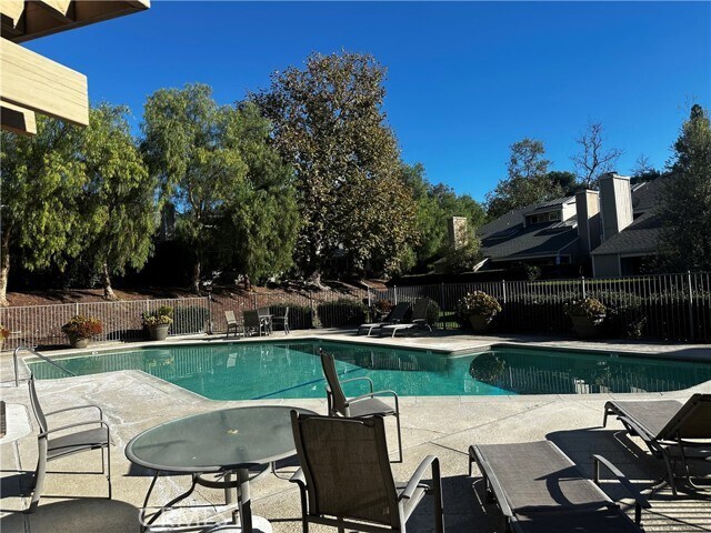 Building Photo - 31601 Vía Conejo