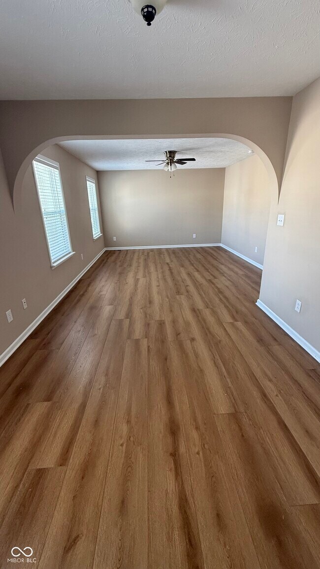 Building Photo - 5784 Pebblebrooke Rd