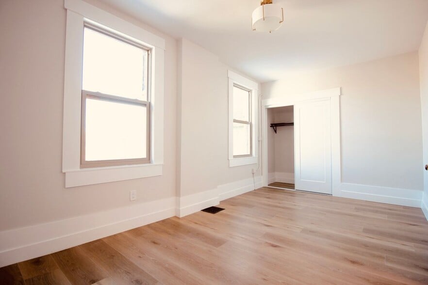 Building Photo - 1544 N Downing St