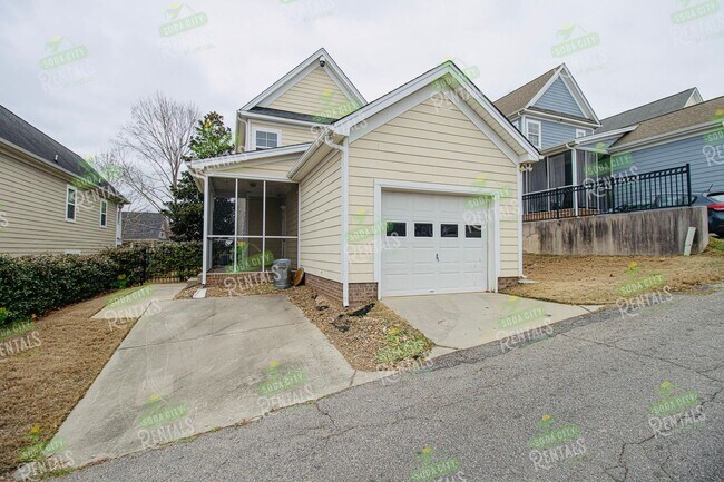 Building Photo - Prelease for June 15th, 2026- 3 Bedroom, 2...