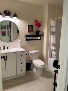 Building Photo - 40880 Whirling Wind Dr