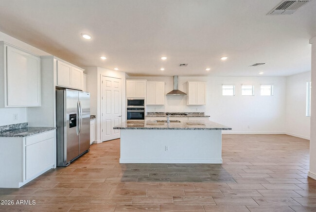 Building Photo - 14766 West Honeysuckle Dr